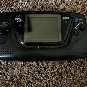 Sega game gear hand tail works the screen is just messed up.